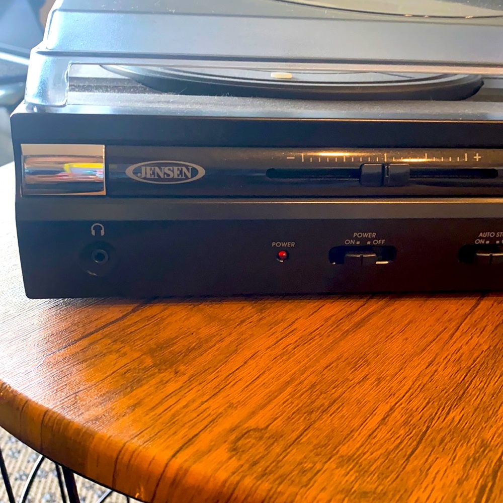 Never Used Jensen Record Player USB & Aux Port